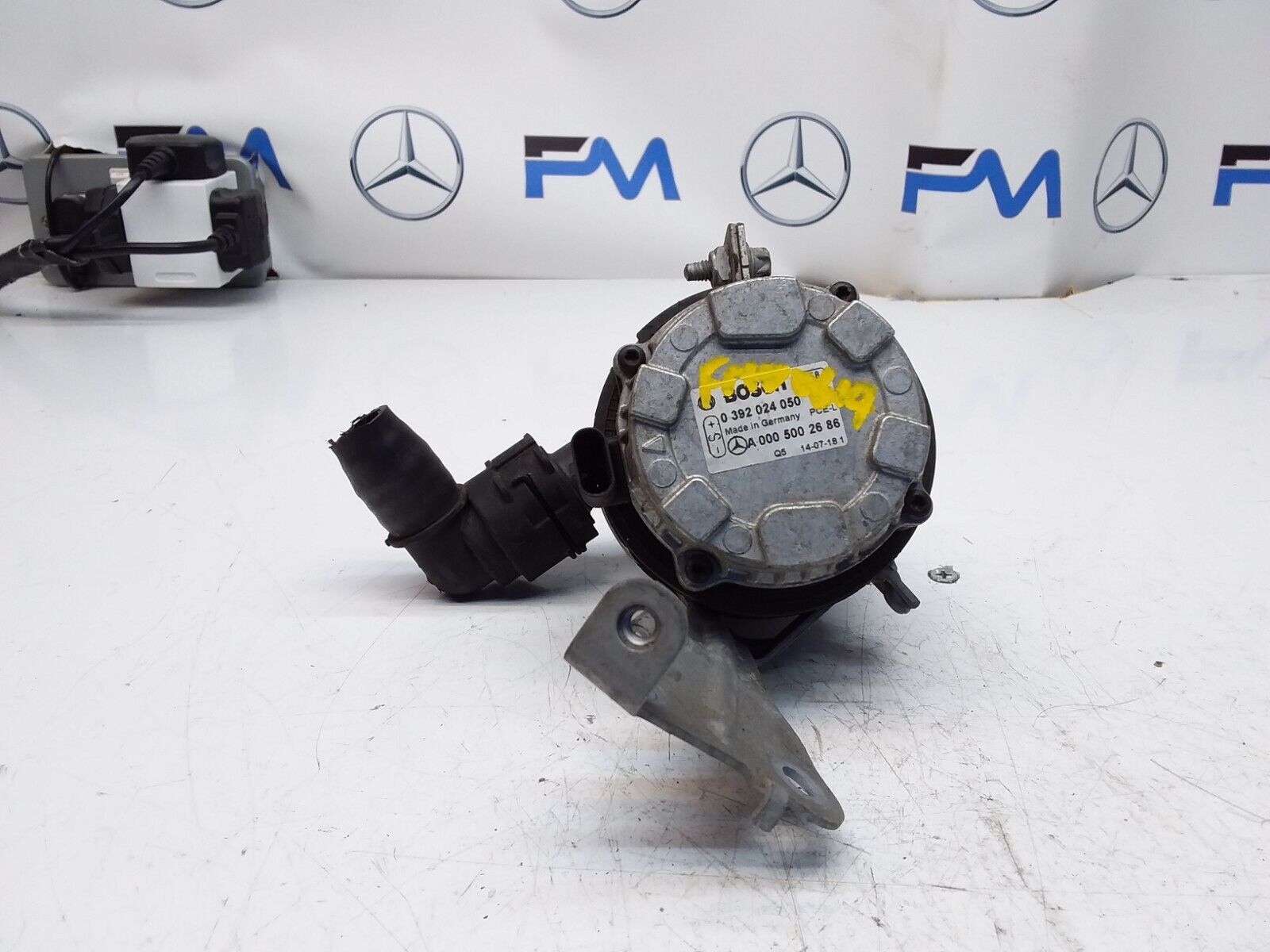 MERCEDES C-CLASS W205 ELECTRIC COOLER WATER PUMP A0005002686 FM00614