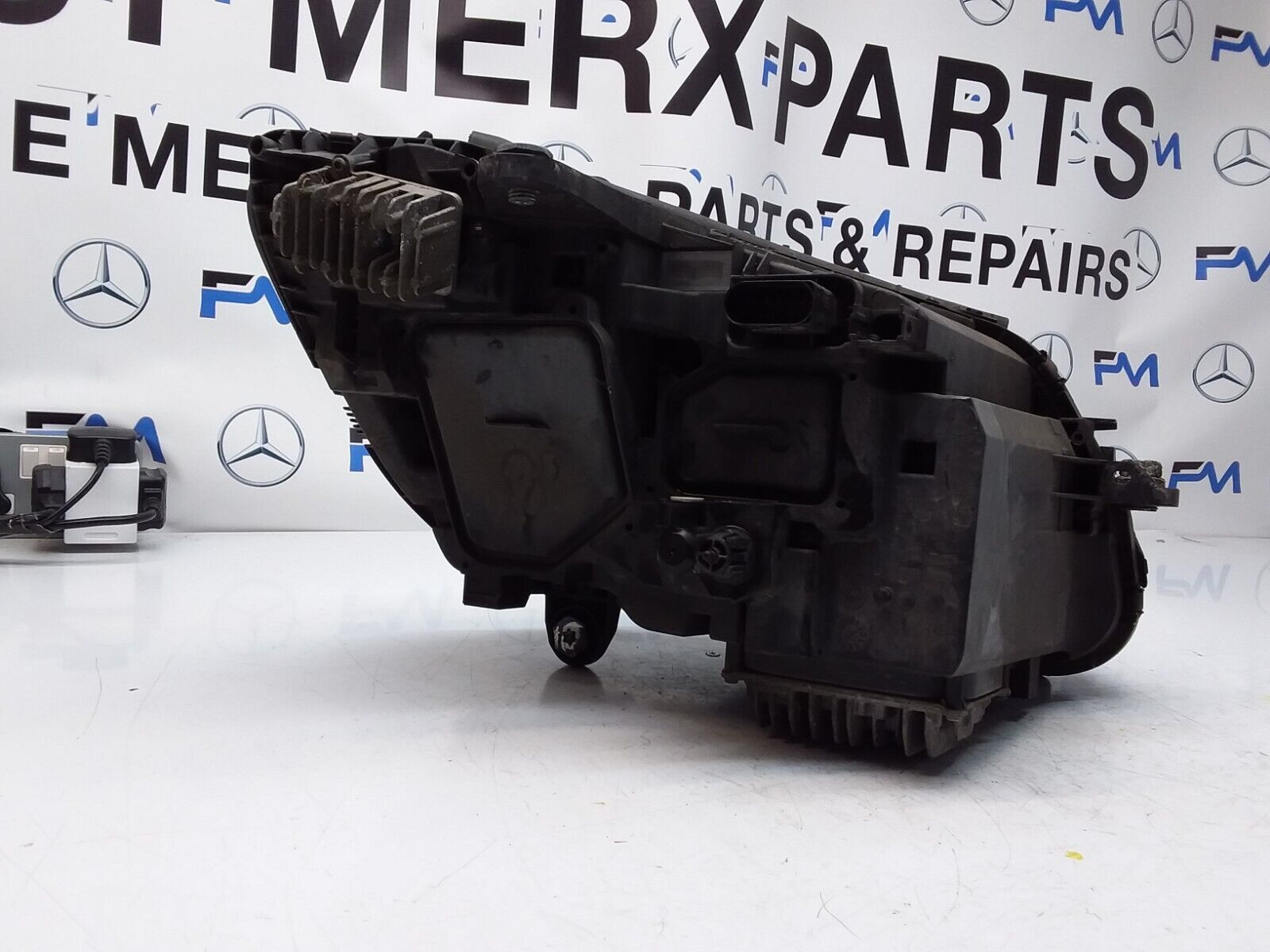2014 MERCEDES C-CLASS W205 HEADLIGHT PASSENGER NS A1698201361 FMH138