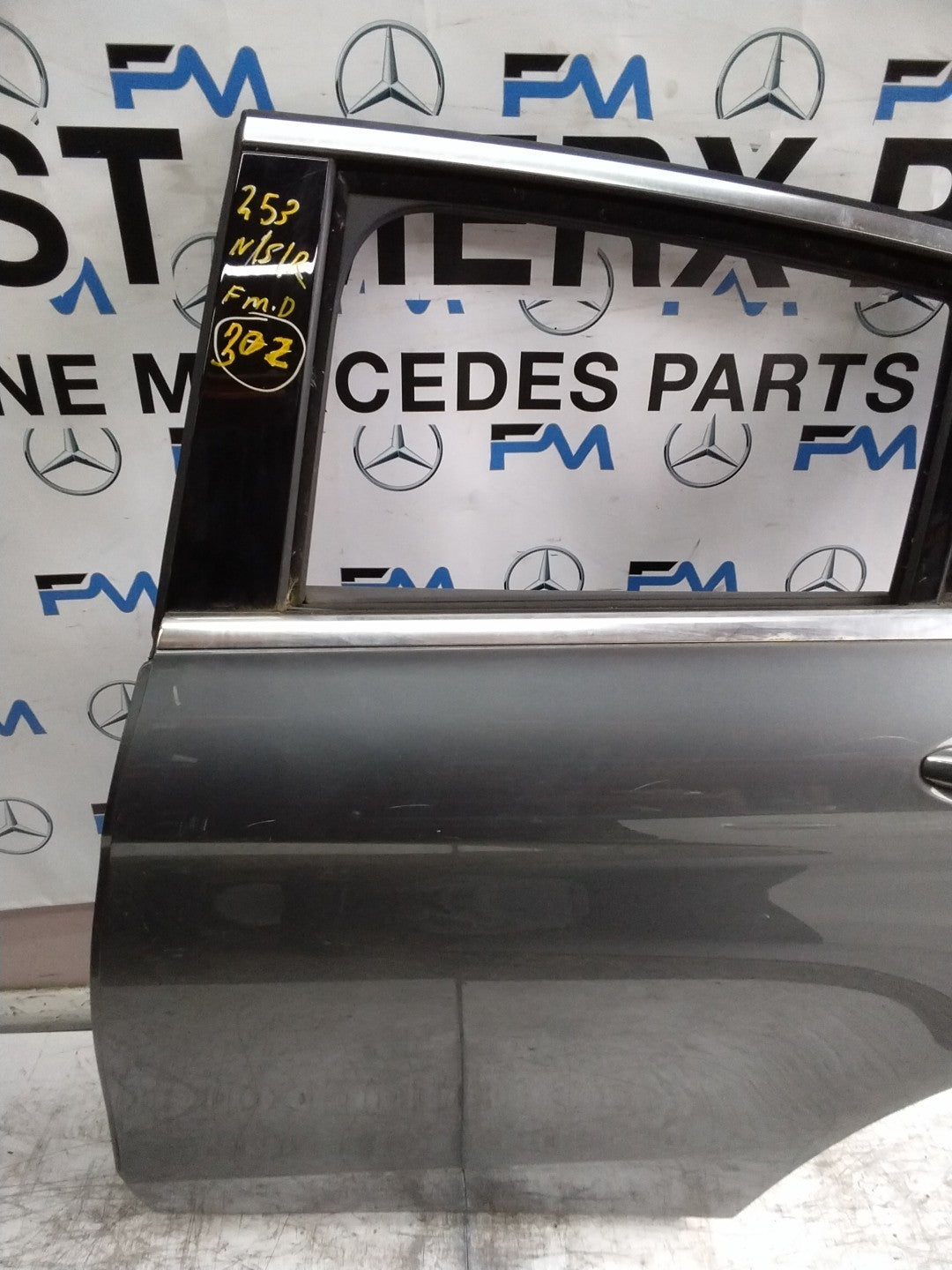 MERCEDES GLC C253  PASSENGER REAR DOOR NSR GREY 2016-22  COMPLETE FMD302