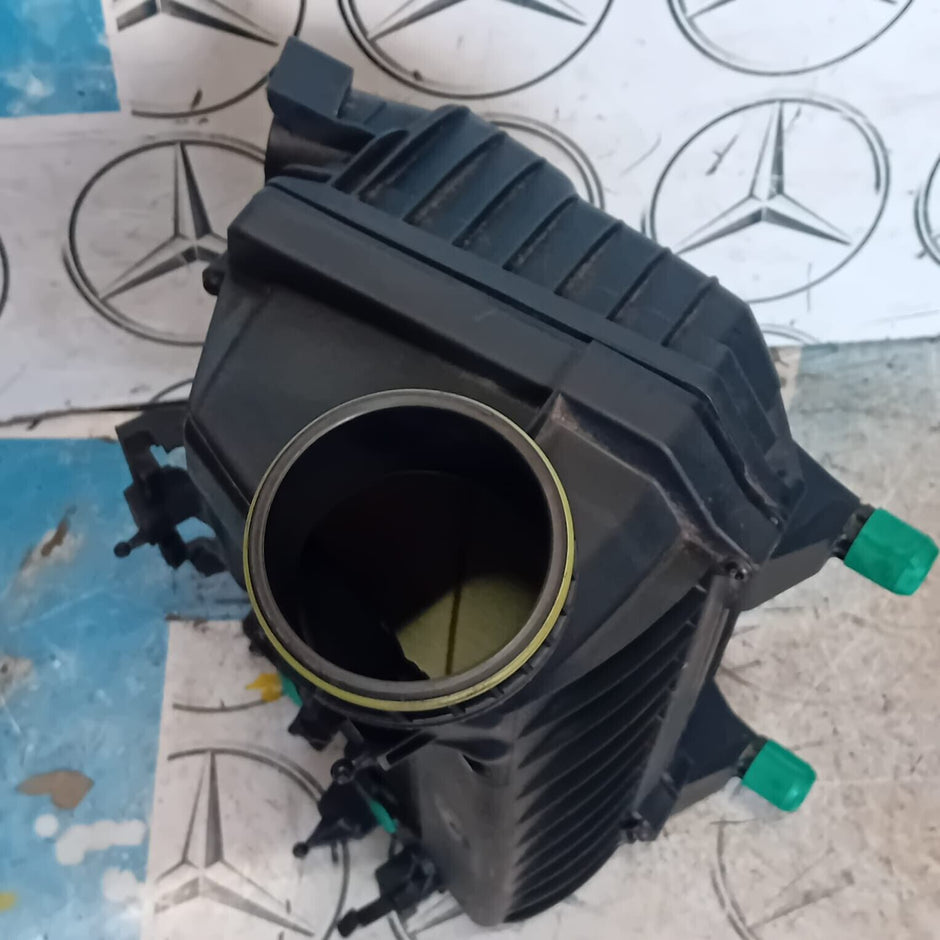 MERCEDES V177 W177 A35 2020  2.0 PETROL AIR FILTER BOX OEM A2600902900