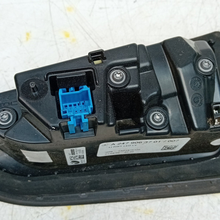 MERCEDES B-CLASS W247 PASSENGER LEFT NS REAR INNER TAIL LIGHT A2479063701 FMT260