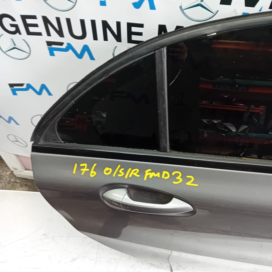 MERCEDES BENZ A-CLASS W176 DRIVER SIDE REAR DOOR O/S/R COMPLETE GREY FMD32