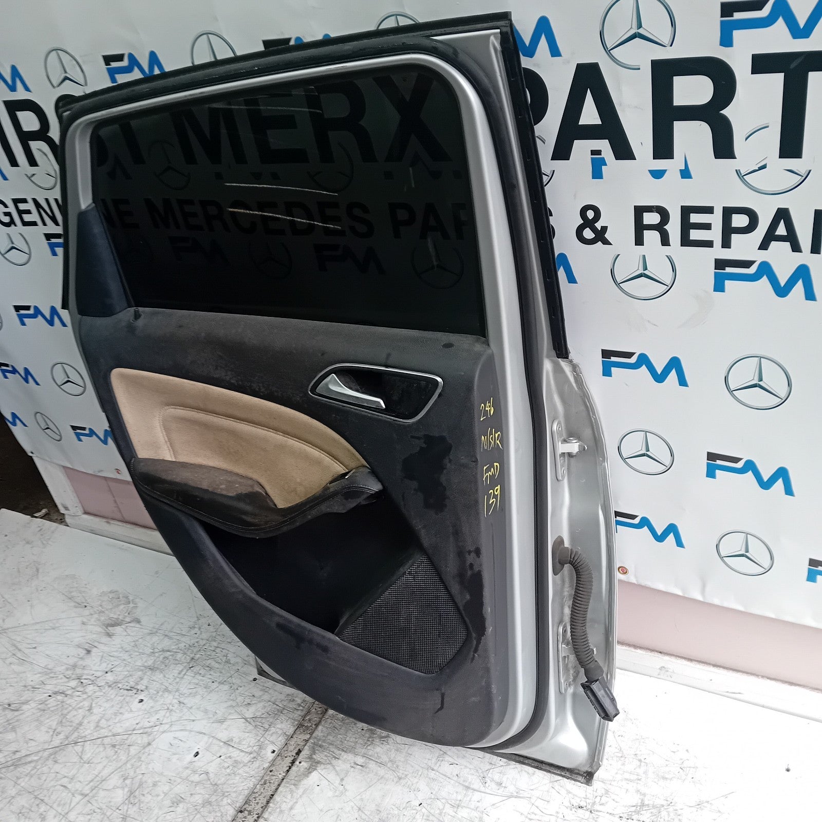 MERCEDES BENZ B-CLASS W246 PASSENGER SIDE REAR DOOR N/S/R SILVER COMPLETE FMD139