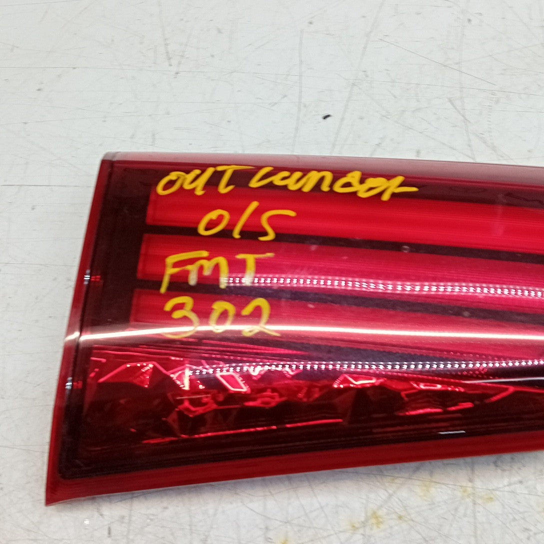 MITSUBISHI OUTLANDER MK3 PASSENGER SIDE LEFT REAR INNER TAIL LIGHT 2013 FMT302