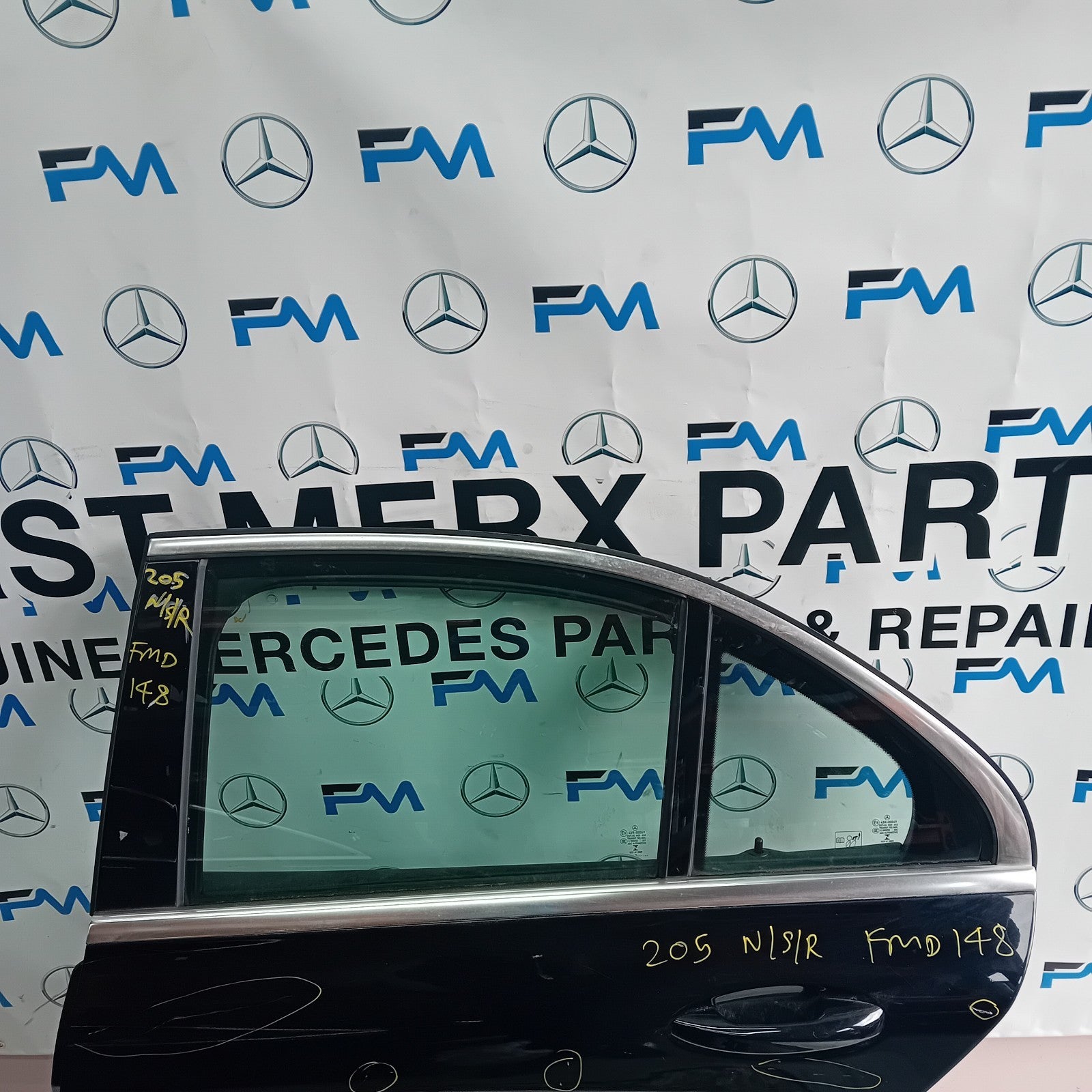 MERCEDES BENZ C-CLASS W205 PASSENGER SIDE REAR DOOR N/S/R BLACK  COMPLETE FMD148