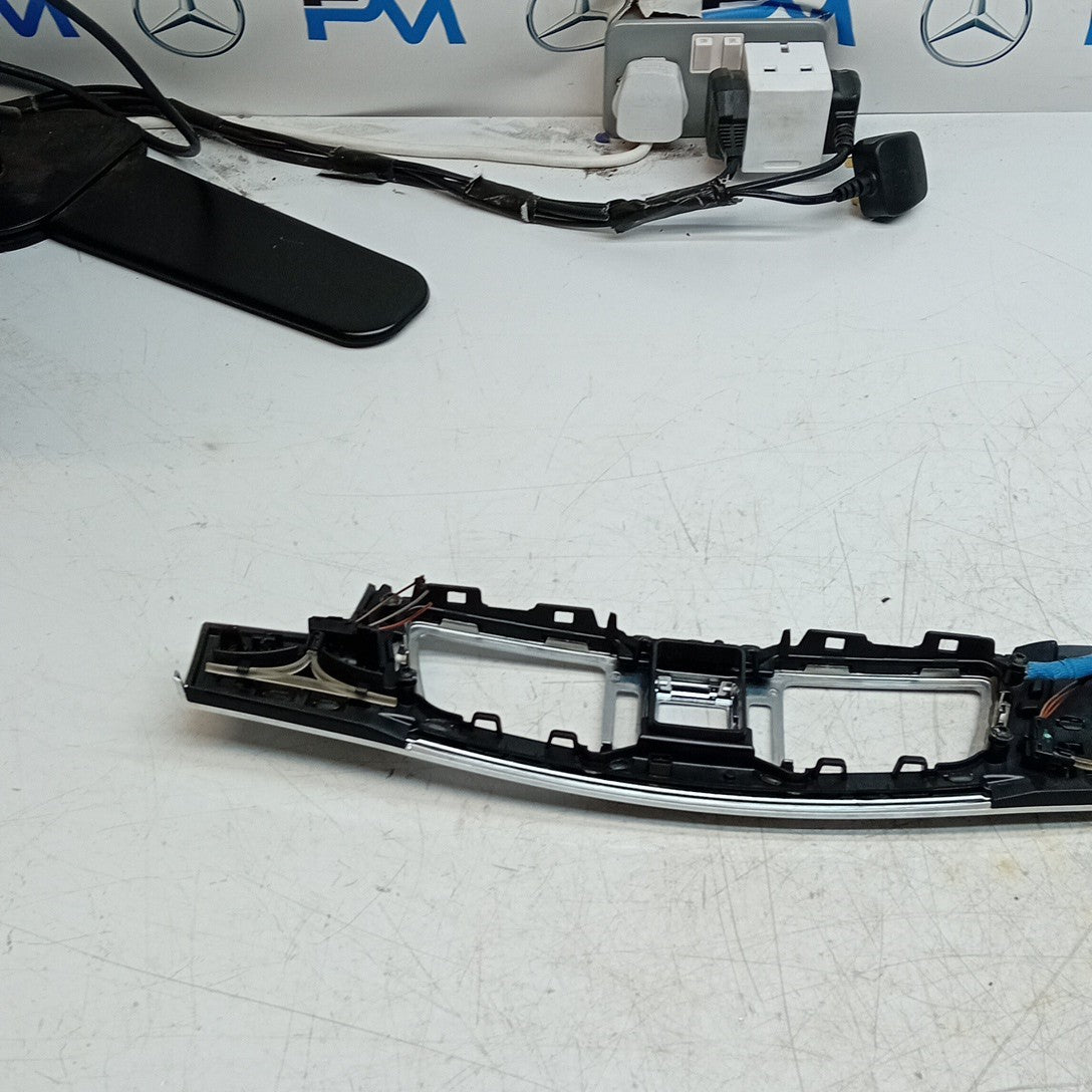 MERCEDES BENZ  E-CLASS W212 DASHBOARD  TRIM PANEL 2016 A212680XX93 FM001547