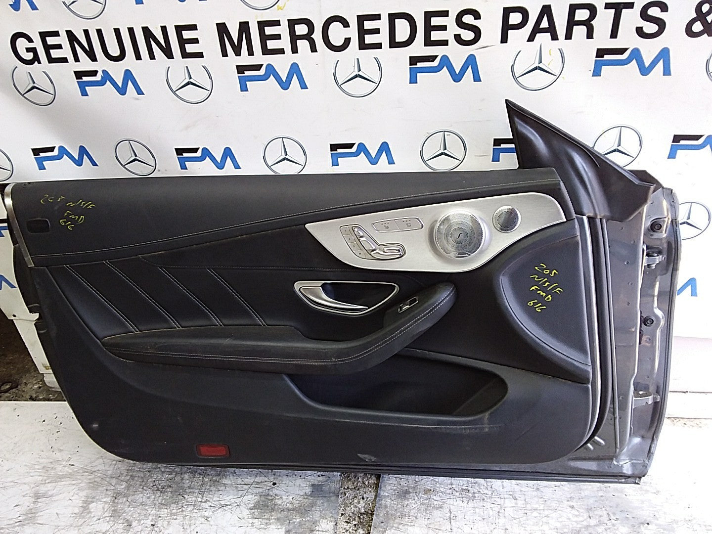 MERCEDES C-CLS C205 COUPE PASSENGER FRONT DOOR NSF GREY 2016 ONW COMPLETE FMD616