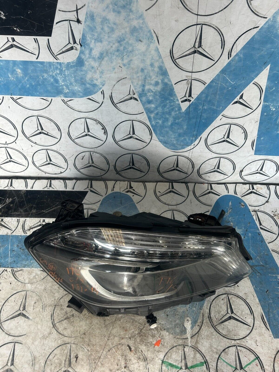 MERCEDES A CLASS 2012-2015 DRIVER SIDE HEADLIGHT  A1768203061 FMH14