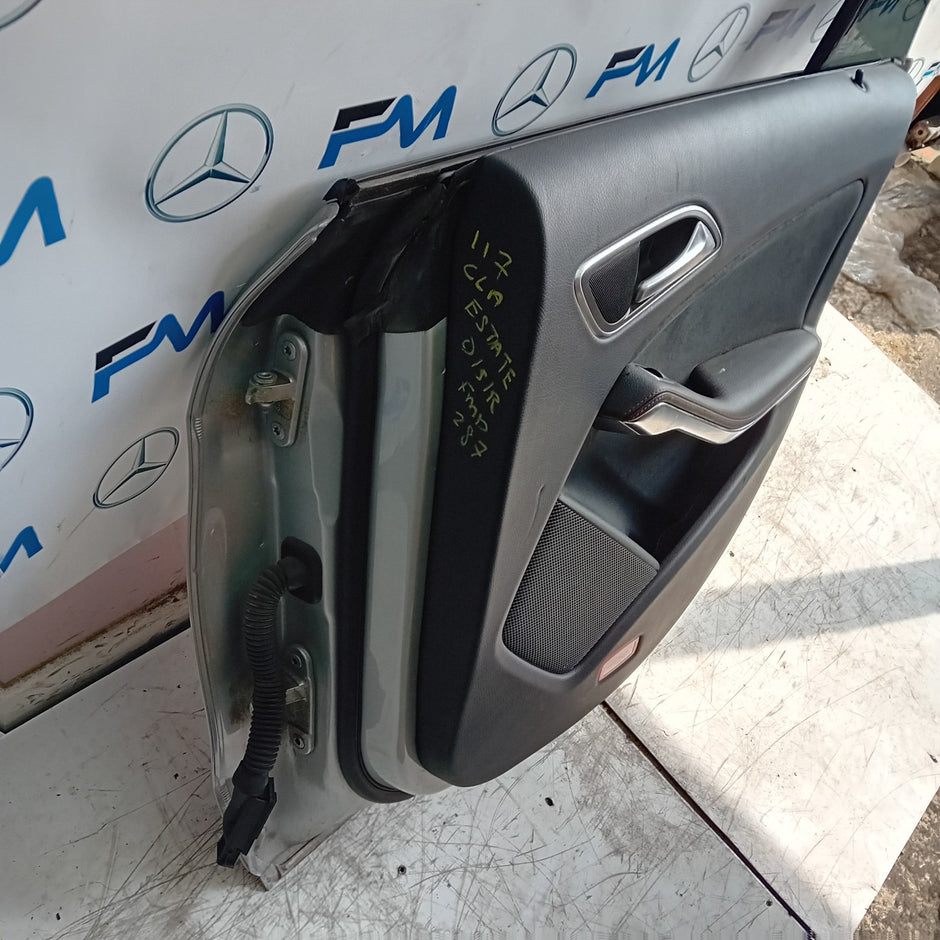 MEECEDES CLA W117 ESTATE PASSENGER REAR DOOR NSR 2013-19 SILVER COMPLETE FMD287