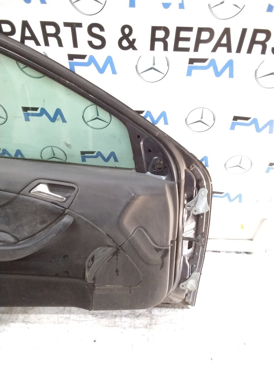 MERCEDES C-CLASS W203 PASSENGER FRONT NSF BLACK 2001-2004 COMPLETE FMD318