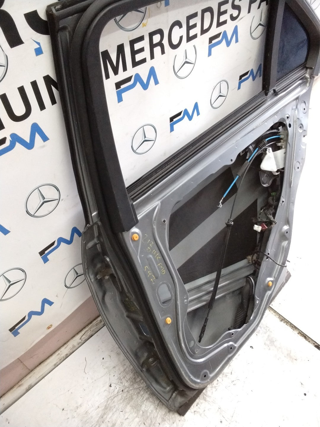 MERCEDES BENZ  E-CLS W212  DRIVER REAR DOOR OSR GREY 2009-16  FMD597