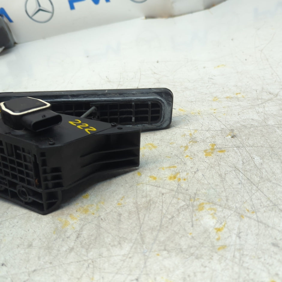 MERCEDES S CLASS W222 ACCELERATOR THROTLE PEDAL A2223001100 FM001425