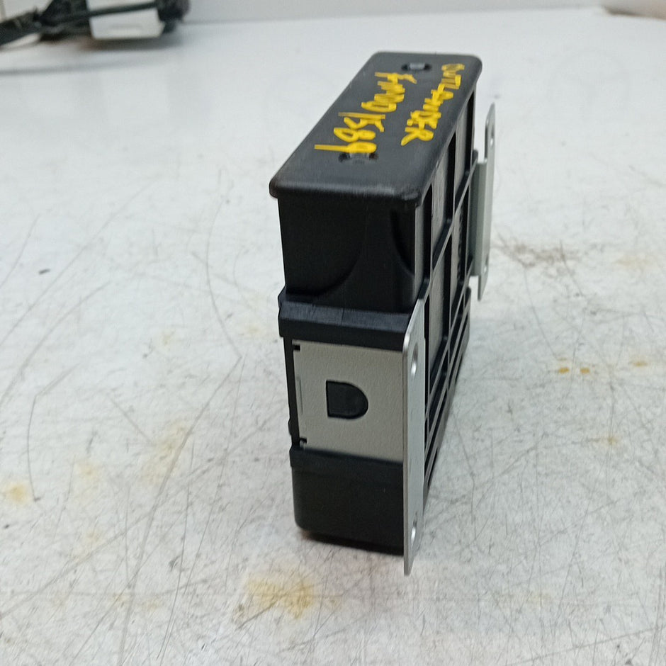 MITSUBISHI OUTLANDER 9479A163 BATTERY CONTROL MODULE MK3 FM001589
