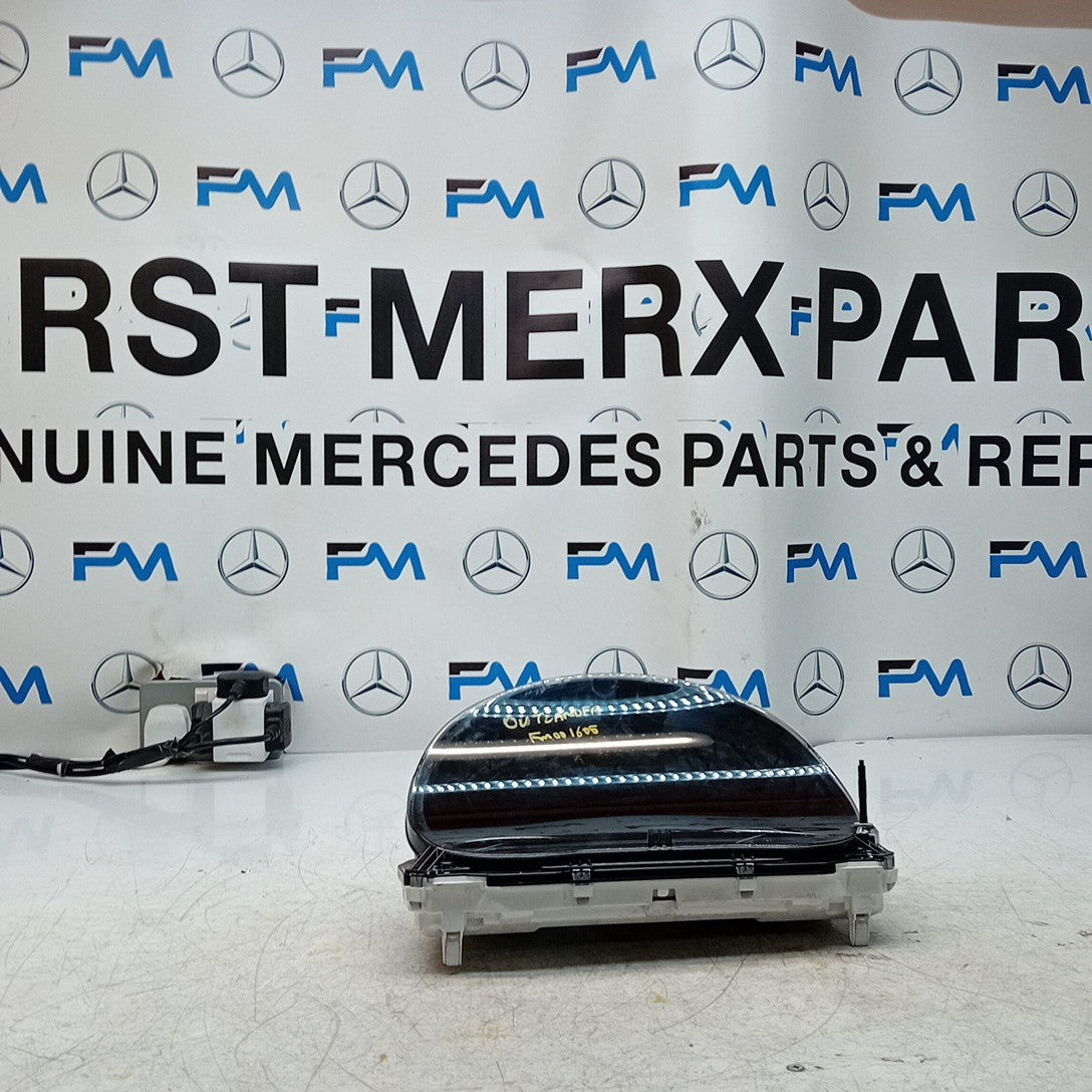 MITSUBISHI OUTLANDER MK3 SPEEDOMETER INSTRUMENT CLUSTER  8100C386 FM001605