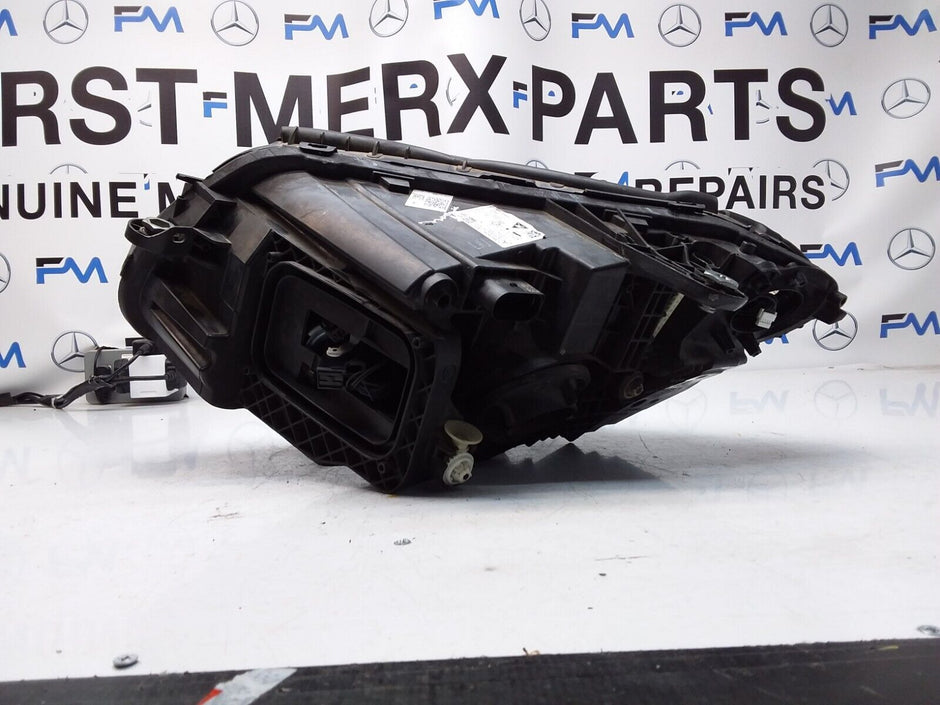 2018 MERCEDES C-CLASS W205 O/S HEADLIGHT  A2059062606 FMH56 LED HIGH PERFORMANCE