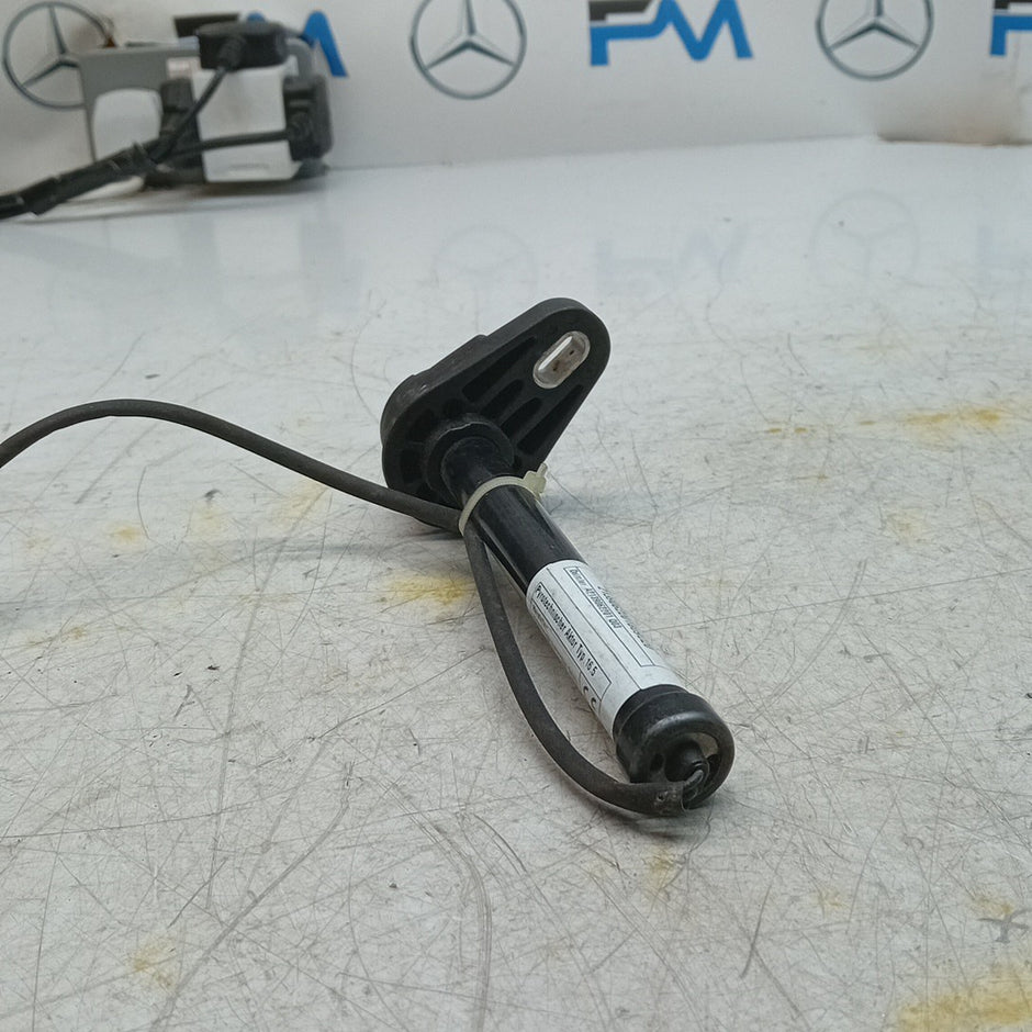 MERCEDES E CLASS W213 BONNET PEDESTRIAN ACTUATOR A2139062201 2017 FM001441