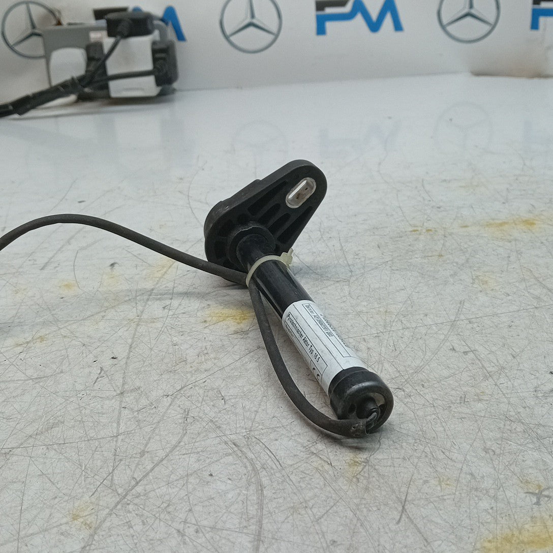 MERCEDES E CLASS W213 BONNET PEDESTRIAN ACTUATOR A2139062201 2017 FM001441