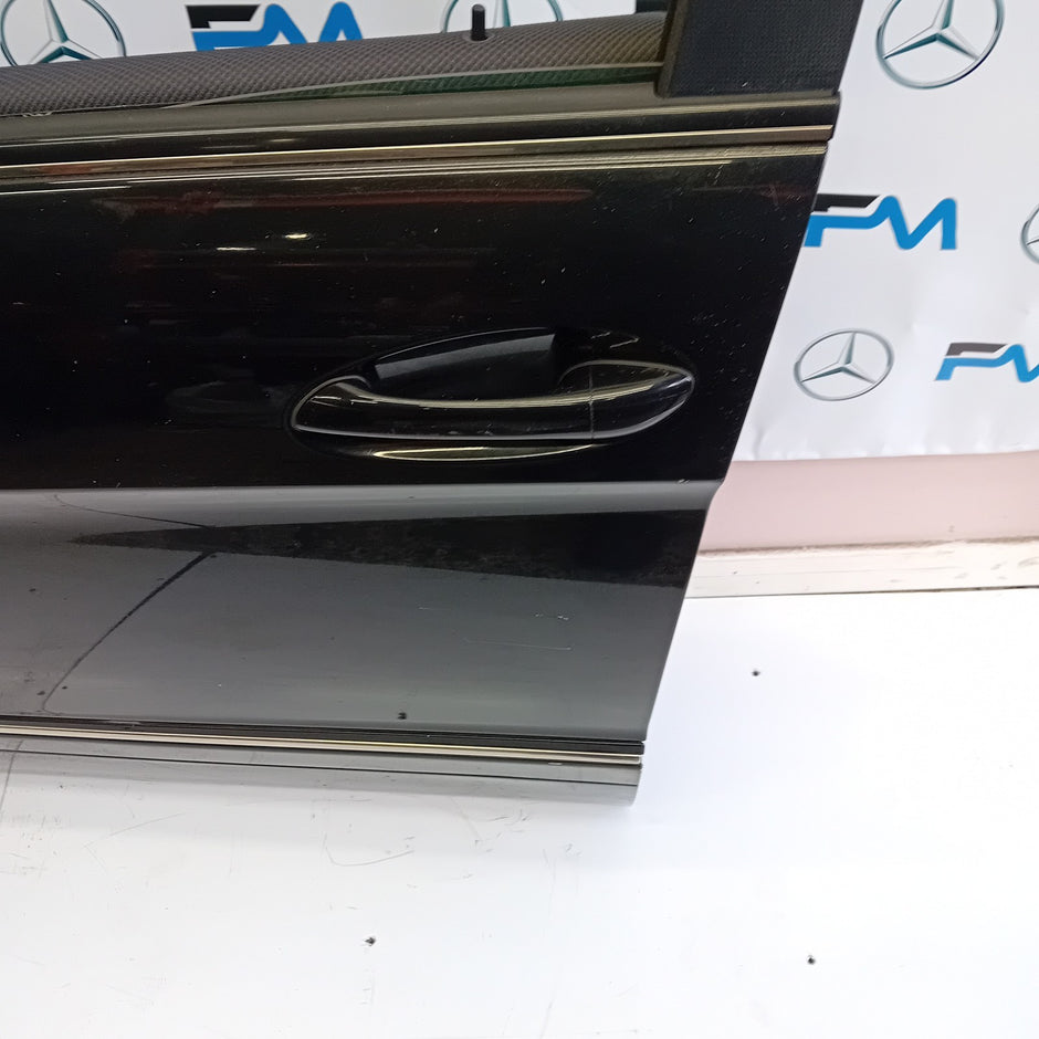 MERCEDES BENZ B-CLASS W245 PASSENGER SIDE FRONT DOOR ( NEAR SIDE FRONT ) FM012