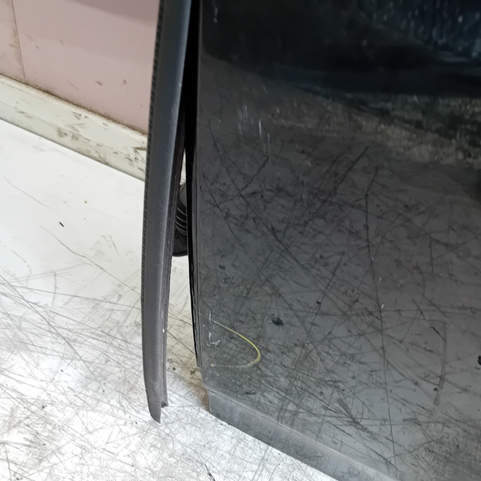 MITSUBISHI OUTLANDER MK3 PASSENGER REAR DOOR NSR 2013 BLACK FMD498