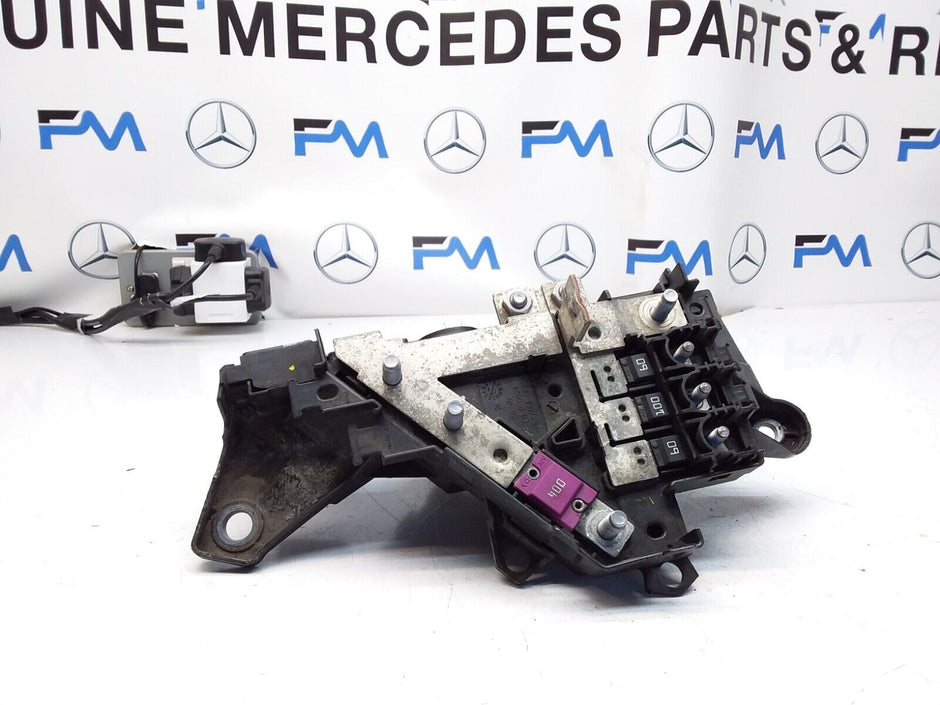 Mercedes C-CLASS W205 Fuse Relay Junction Box A2055402250 FM00389