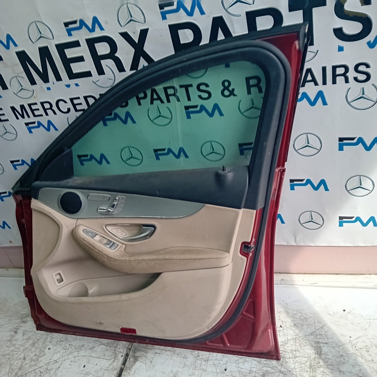 MERCEDES BENZ C-CLASS W205 DRIVER  FRONT DOOR O/S/F RED  COMPLETE 2014-21 FMD152
