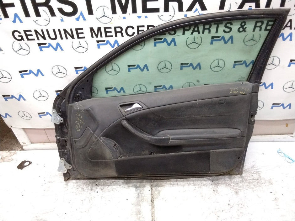MERCEDES C-CLASS W204 SLN DRIVER FRONT DOOR OSF GREY 2008-14 COMPLETE FMD547