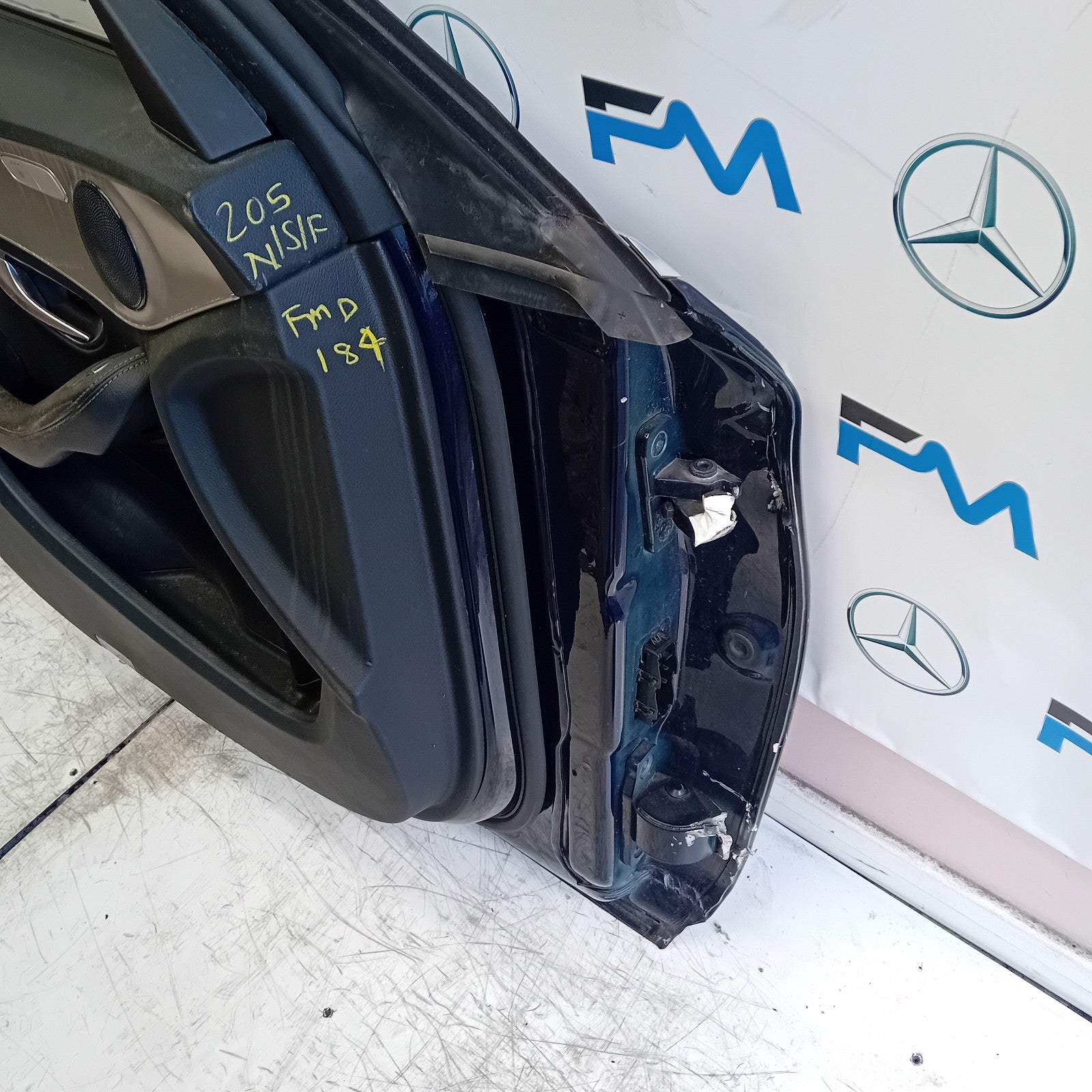 MERDEDES C-CLASS W205 DRIVER SIDE FRONT DOOR NSF BLUE 2014 ON COMPLETE FMD184