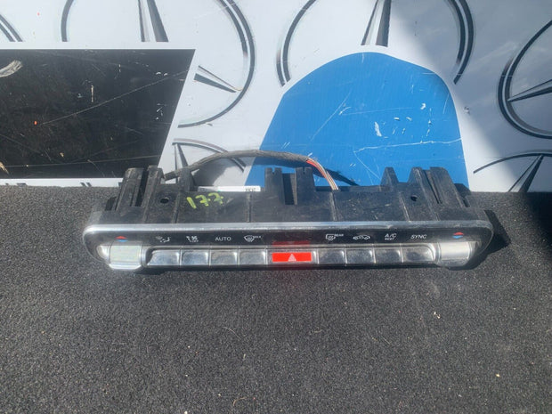 MERCEDES A CLASS AC AIR CON HEAT CLIMATE CONTROL PANEL W177 2018-23 A2479053402