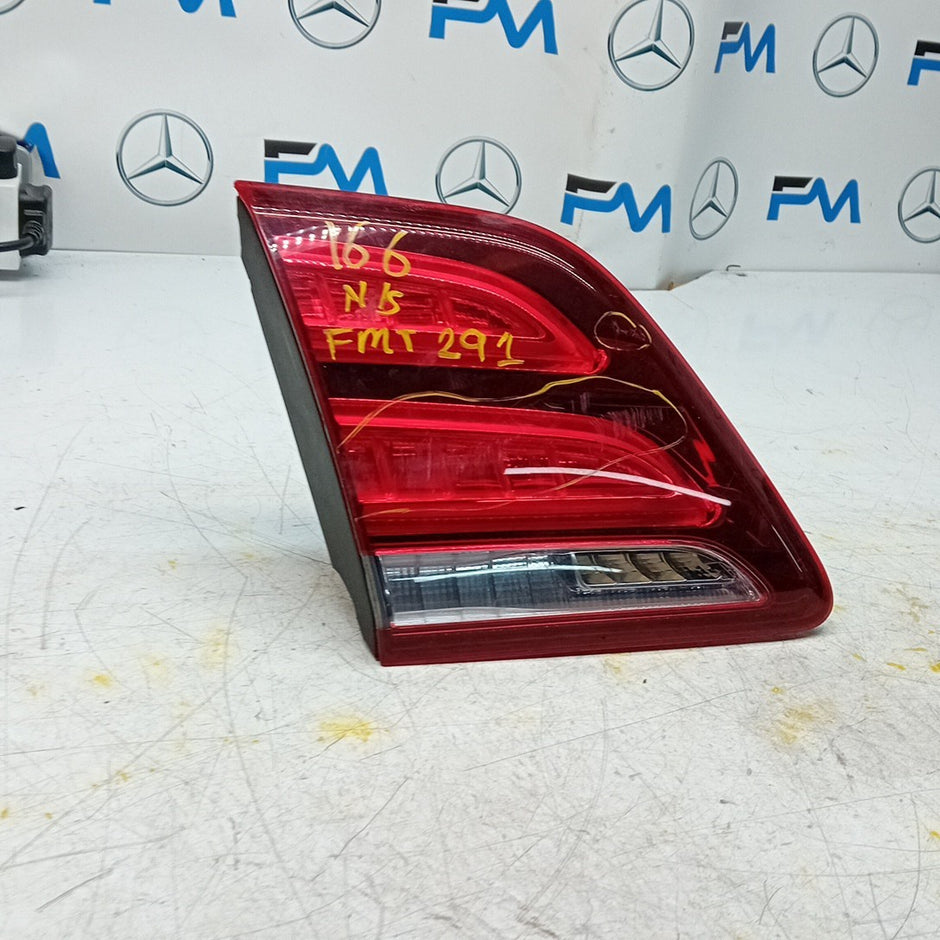 MERCEDES GLS W166 PASSENGER LEFT  REAR TAIL LIGHT A1669066101 2017 FMT291