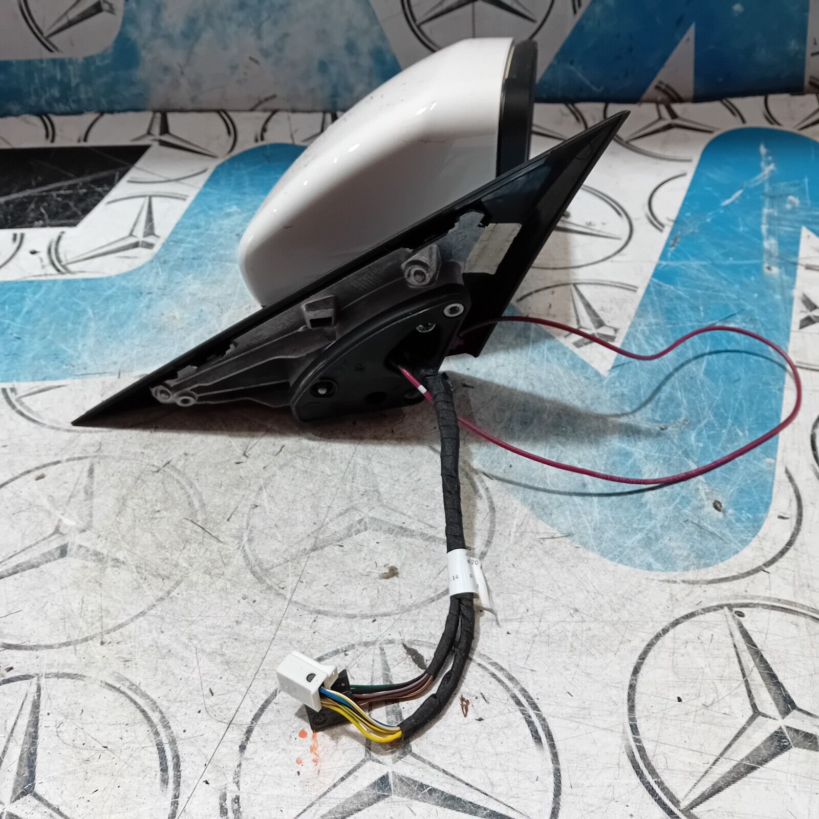 2015/2022 MERCEDES BENZ W205 WING MIRROR A2058102016 RIGHT SIDE