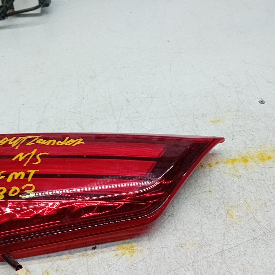 MITSUBISHI OUTLANDER MK3 PASSENGER SIDE LEFT REAR INNER TAIL LIGHT 2013 FMT303