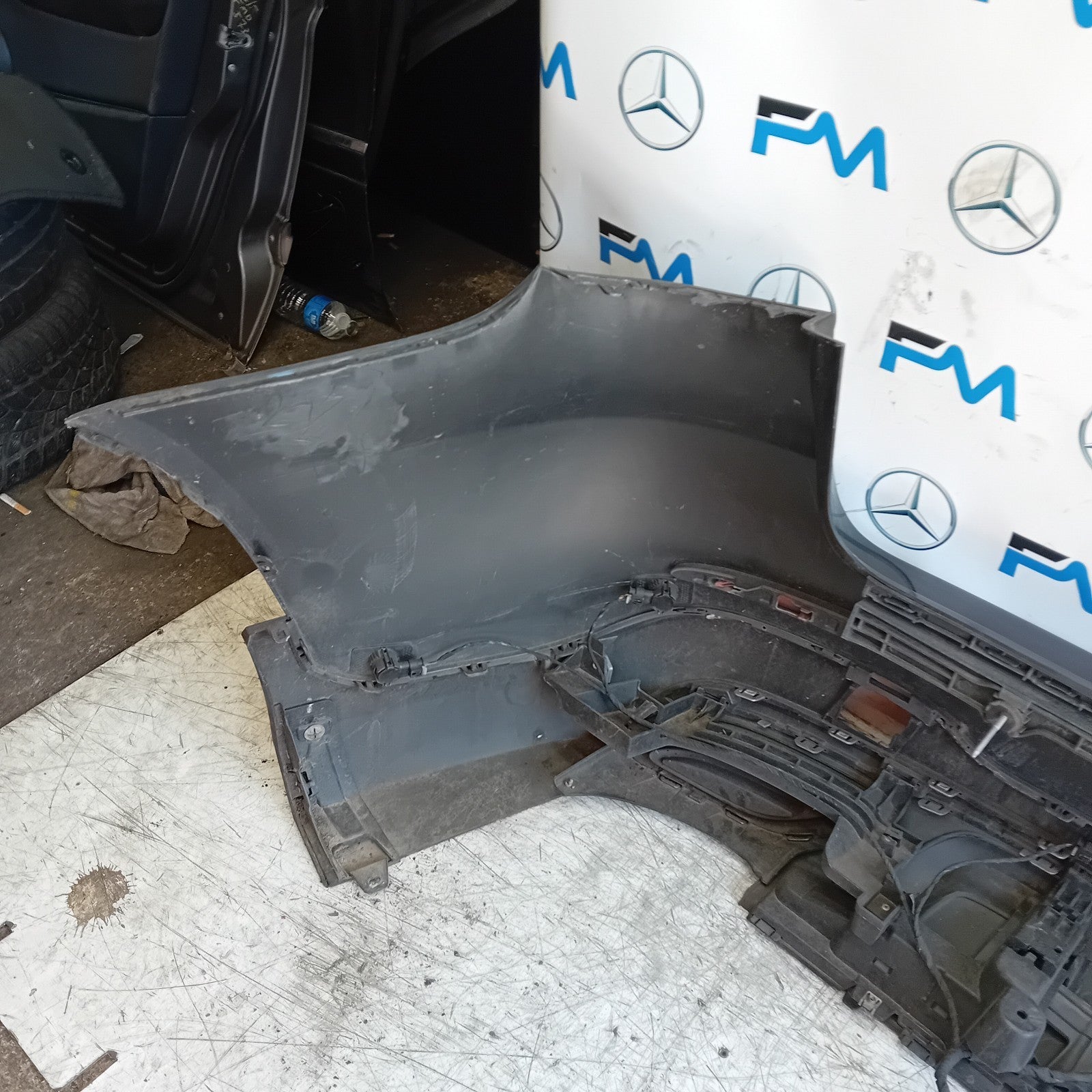 MERCEDES BENZ GLC W253 REAR BUMPER A2538850200 2016 BLACK COMPLETE FMX155