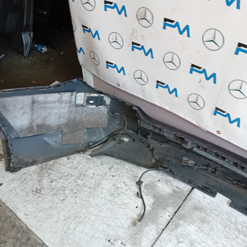 MERCEDES BENZ C-CLASS W204  REAR BUMPER A2048850438 2016 WHITE COMPLETE FMX163