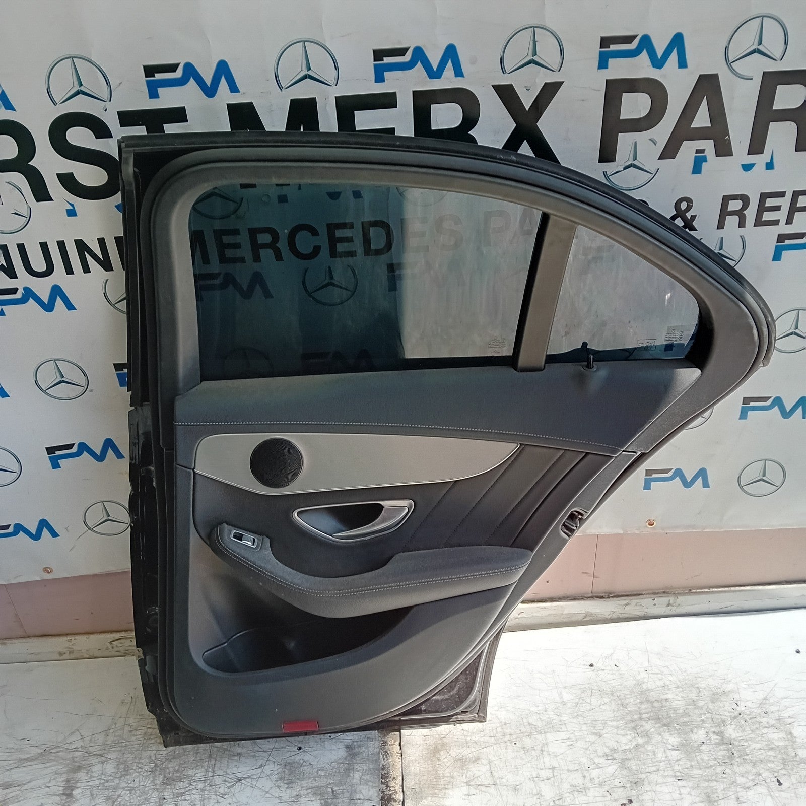 MERCEDES C-CLASS W205 DRIVER REAR DOOR OSR BLACK 2014 ON COMPLETE FMD430