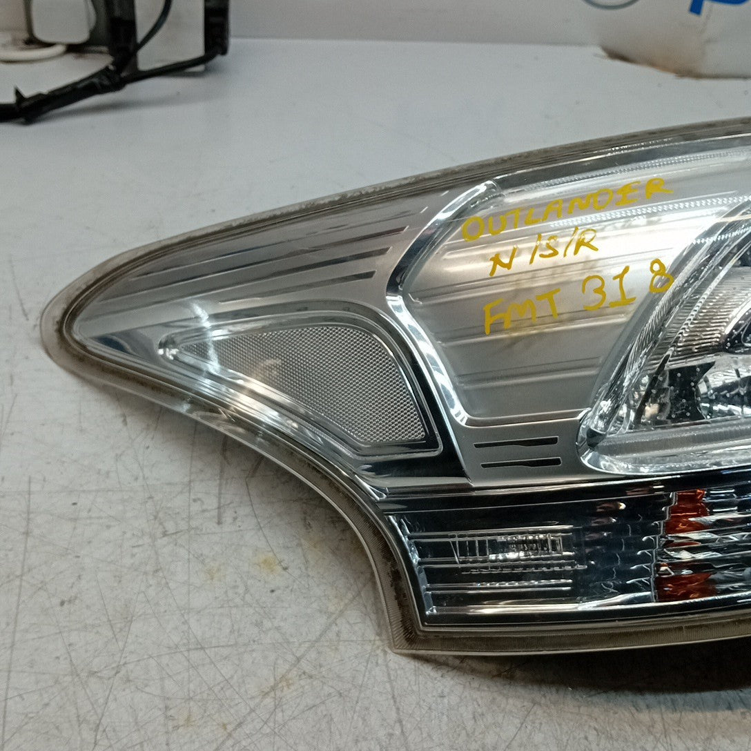 MITSUBISHI OUTLANDER MK3 PASSENGER REAR OUTER TAIL LIGHT NSR 2014 FMT318