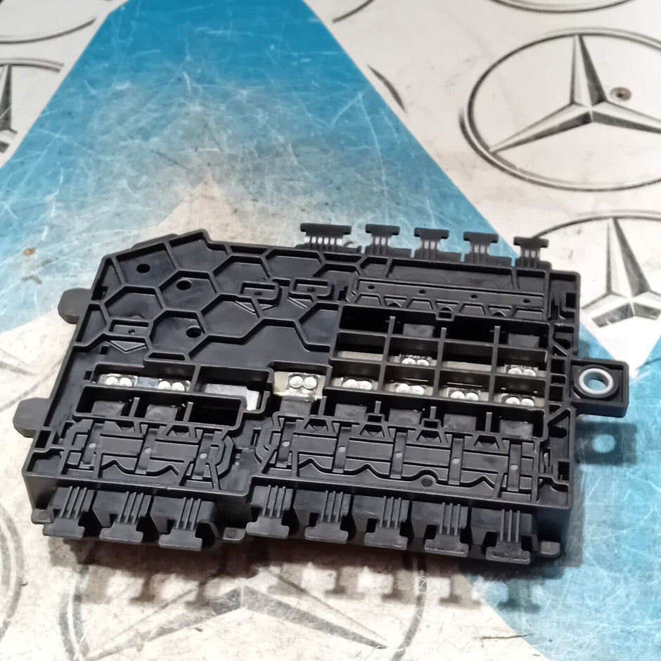 MERCEDES BENZ C CLASS W205 FUSE BOX RELAY DISTRIBUTION BOX A2055402850
