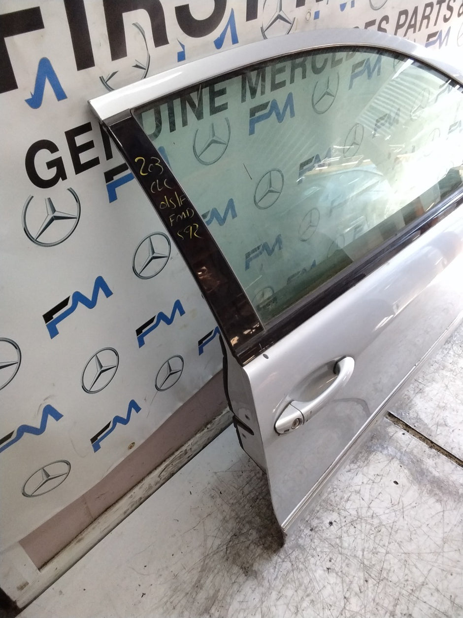 MERCEDES C-CLS W203 SLN DRIVER FRONT DOOR OSF SILVER 2001-04  FMD592