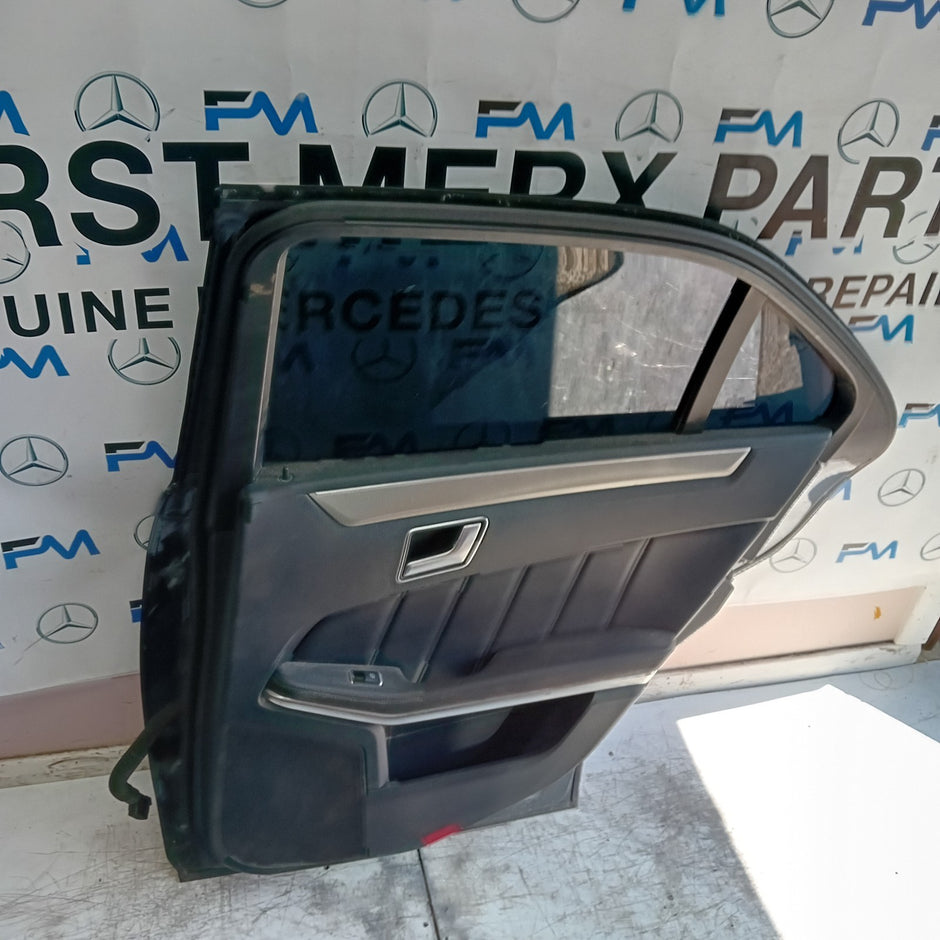 MERCEDES BENZ  E-CLASS W212 DRIVER REAR DOOR OSR  2014 GREY COMPLETE FMD486