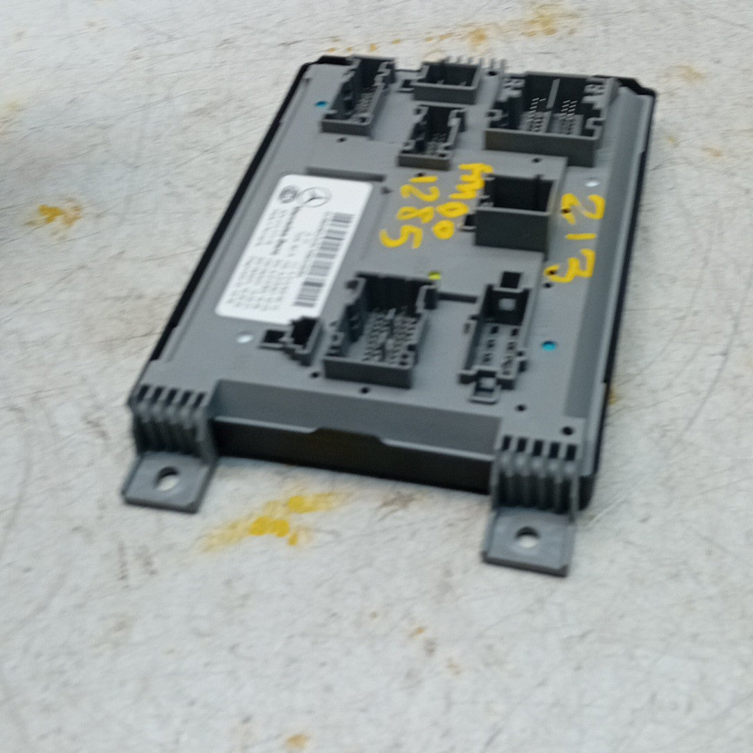 MERCEDES E-CLASS REAR SAM CONTROL MODULE W213 A2139009212 FM001285