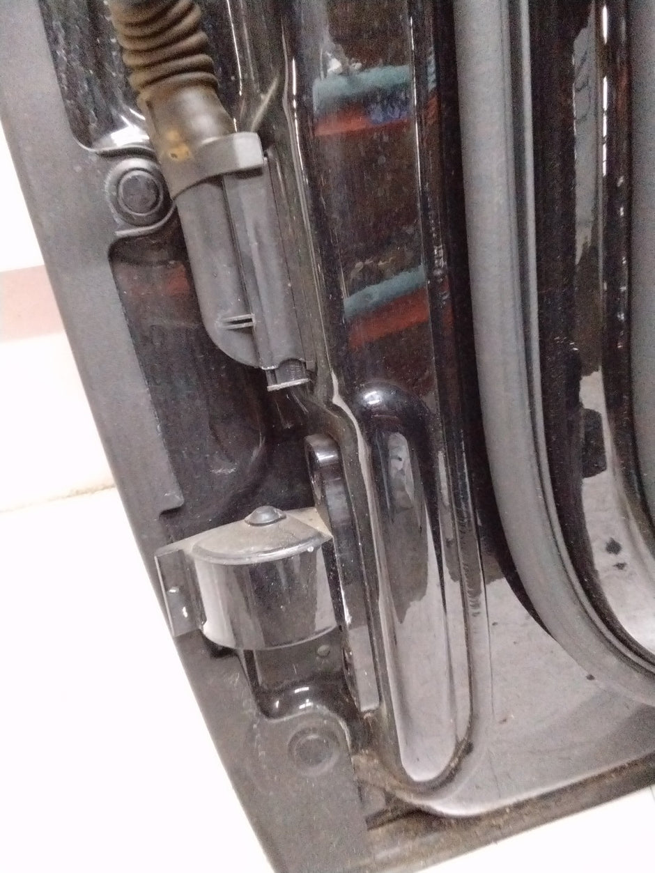 MERCEDES BENZ E-CLASS W213 DRIVER SIDE FRONT DOOR O/S/F COMPLETE BLACK FMD74