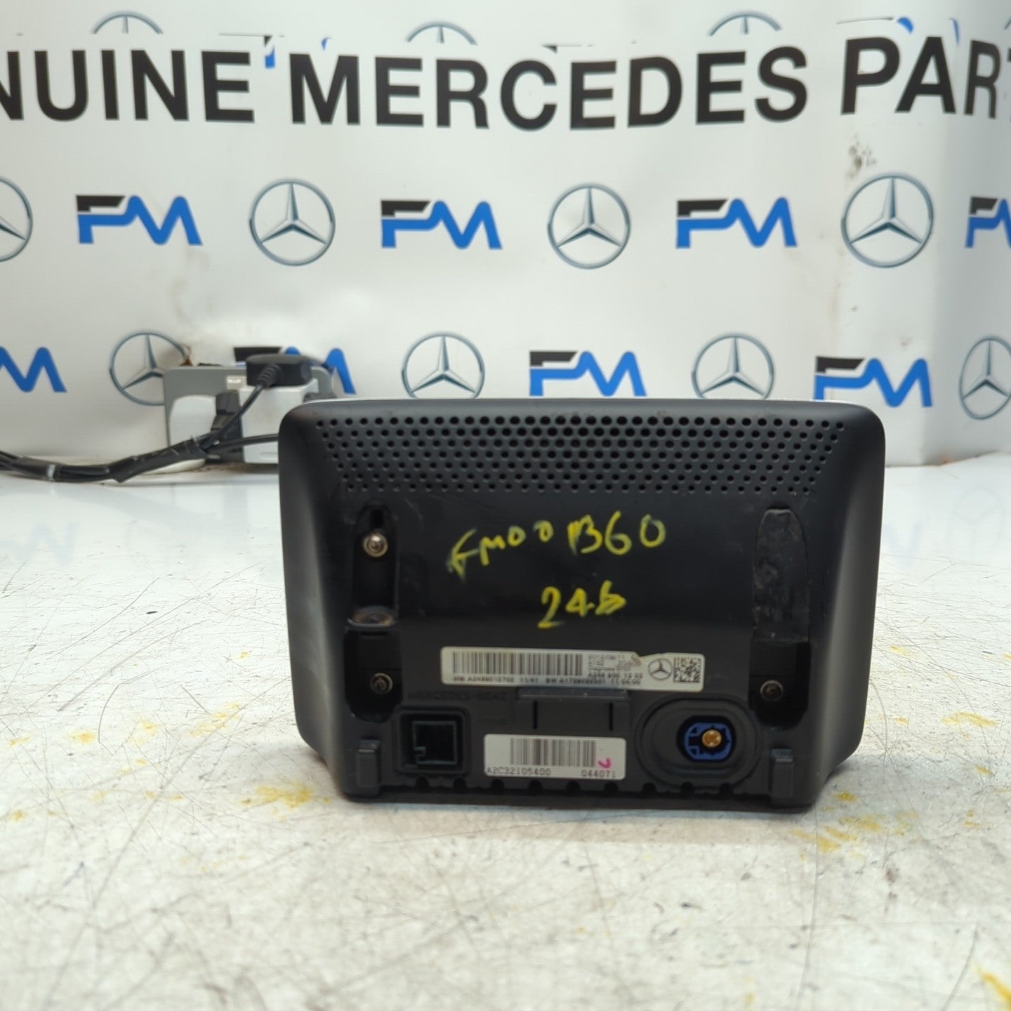 MERCEDES BENZ B-CLASS W246 DISPLAY SCREEN A2469001203  2012-2019 ON FM001360