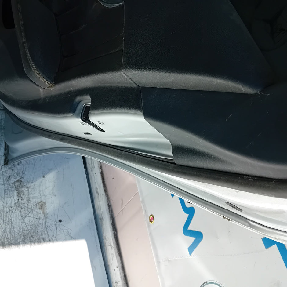 MERCEDES C-CLASS S205 SLN DRIVER REAR DOOR OSR SILVER 2014 ON COMPLETE FMD455