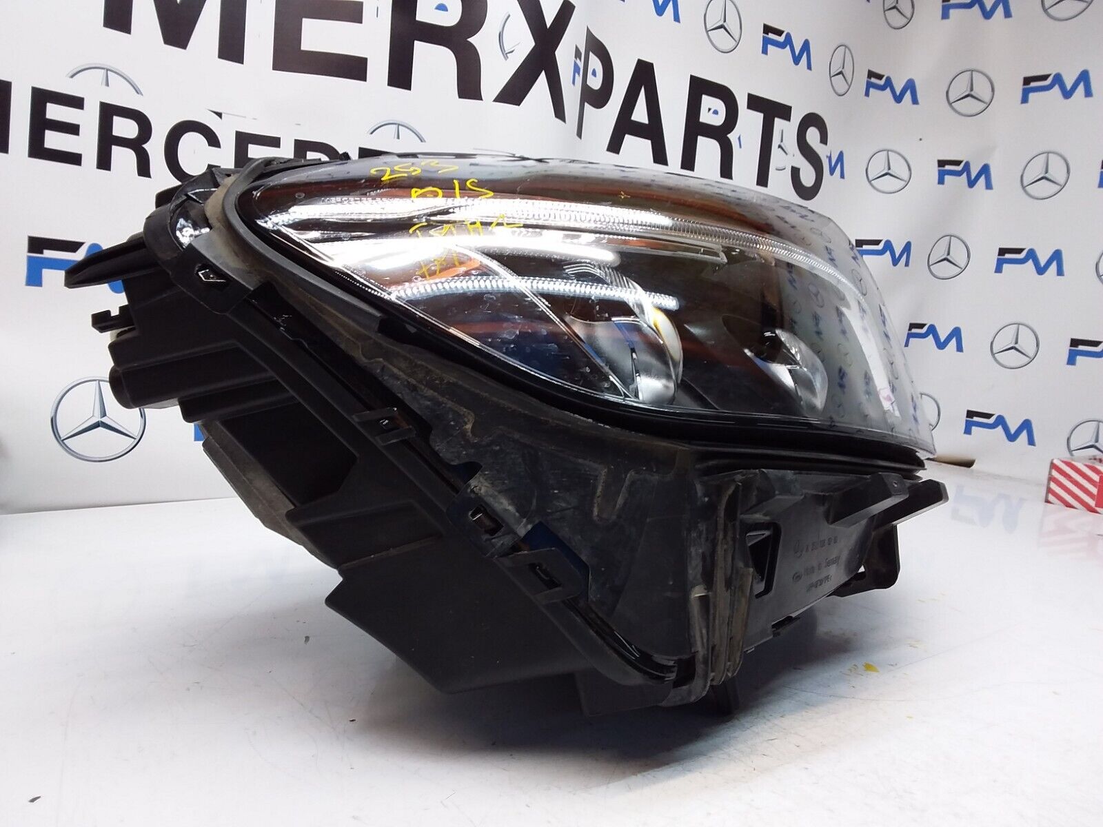 2020 MERCEDES GLC CLASS W253 O/S Driver Side Front Headlight A2539065101 FMH4