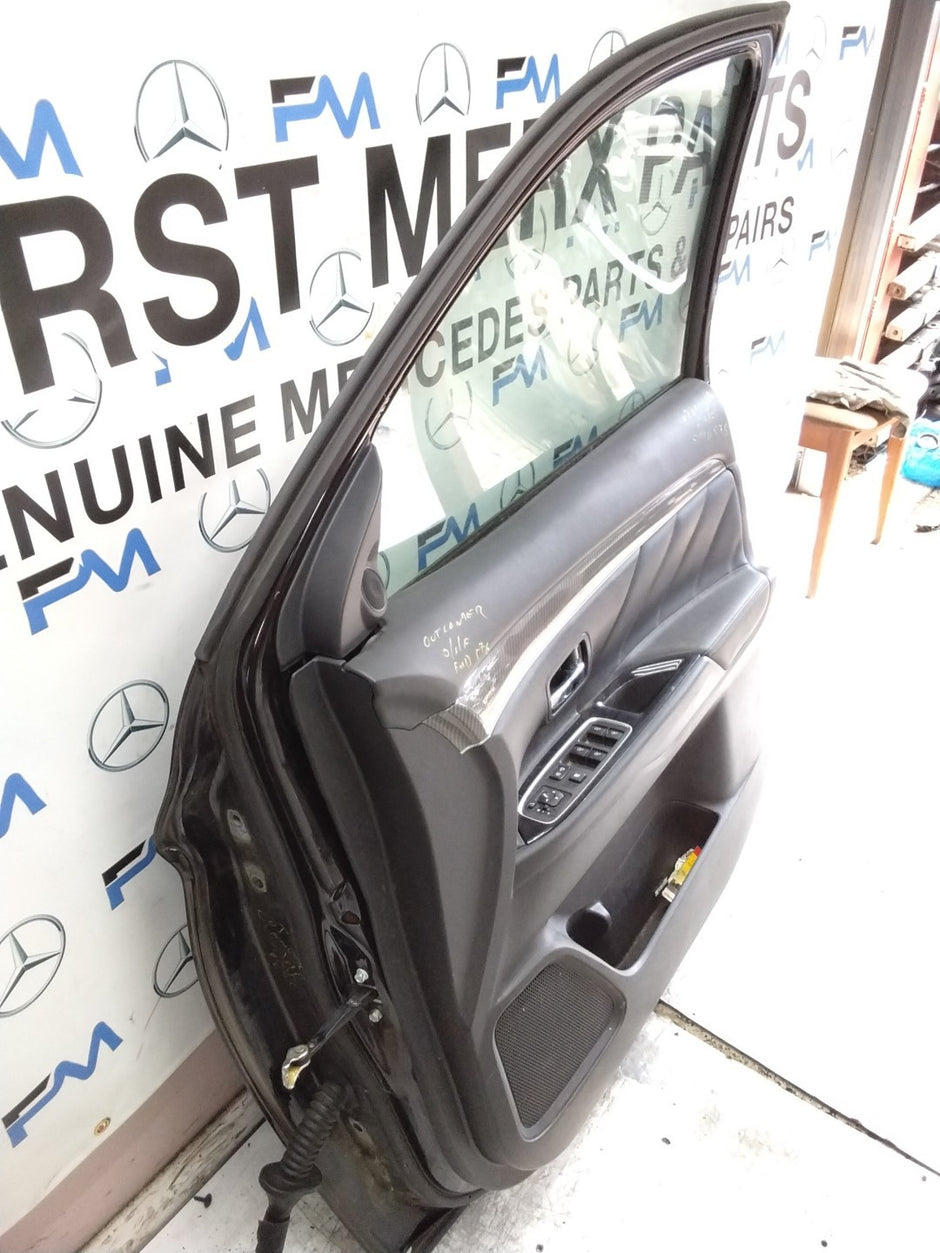 MITSUBISHI OUTLANDER DRIVER FRONT DOOR OSF BLACK  COMPLETE FMD576