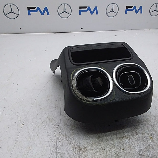 MERCEDES C-CLASS W206 REAR CENTRE AIR VENTS DAMAGED A2066806500 FMR214