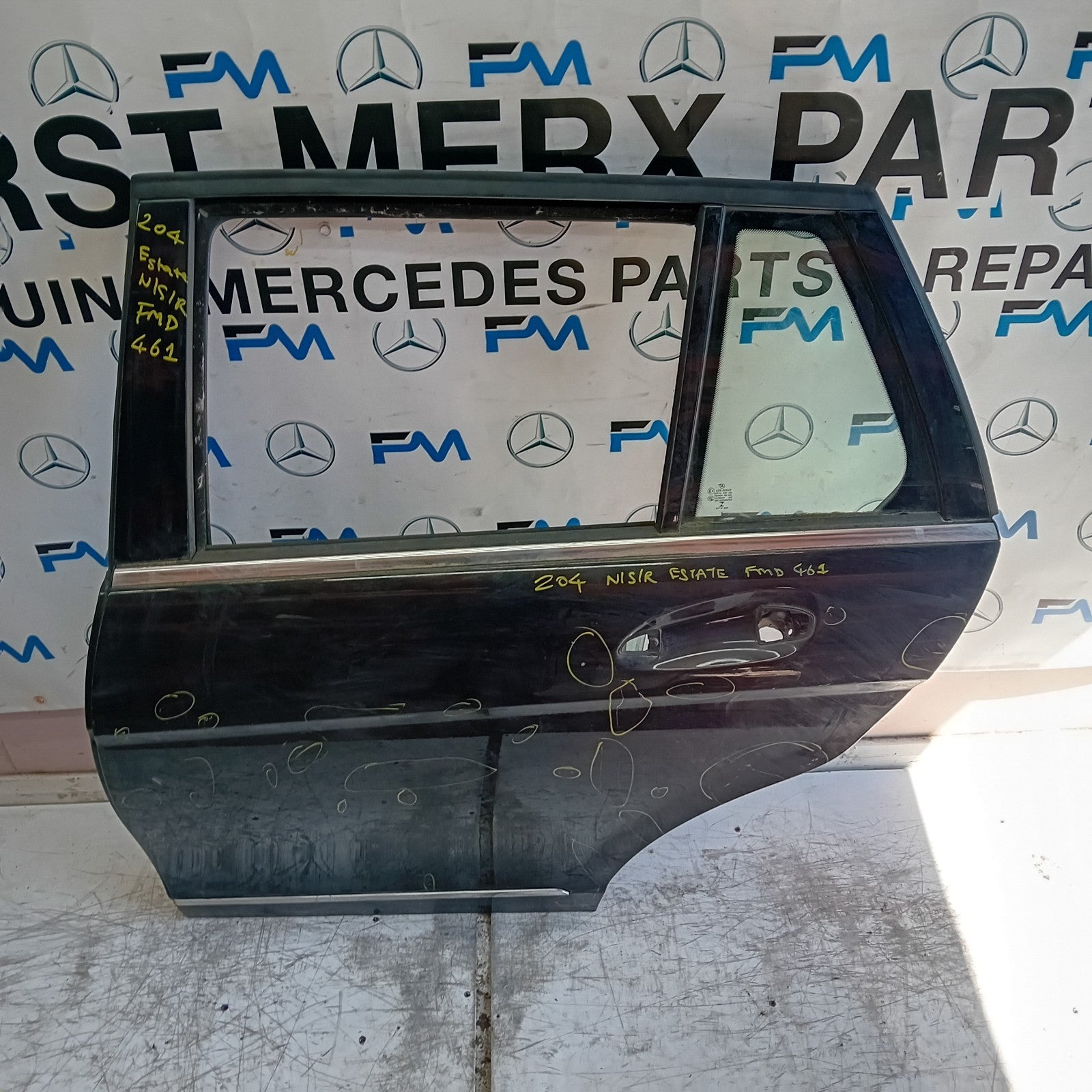 MERCEDES BENZ  C-CLASS W204 EST PASSENGER REAR DOOR NSR BLACK 2008-14 FMD461