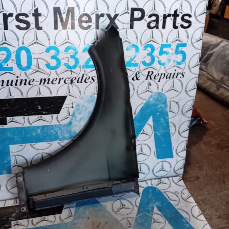 MERCEDES BENZ E-CLASS W212 FRONT DRIVER SIDE ( OFF SIDE ) WING