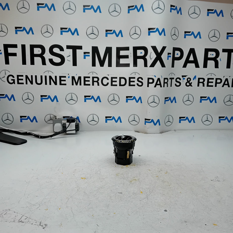 MERCEDES BENZ E-CLASS W213 DASHBOARD AIR VENT 2016-20 A2138308000 FM001188