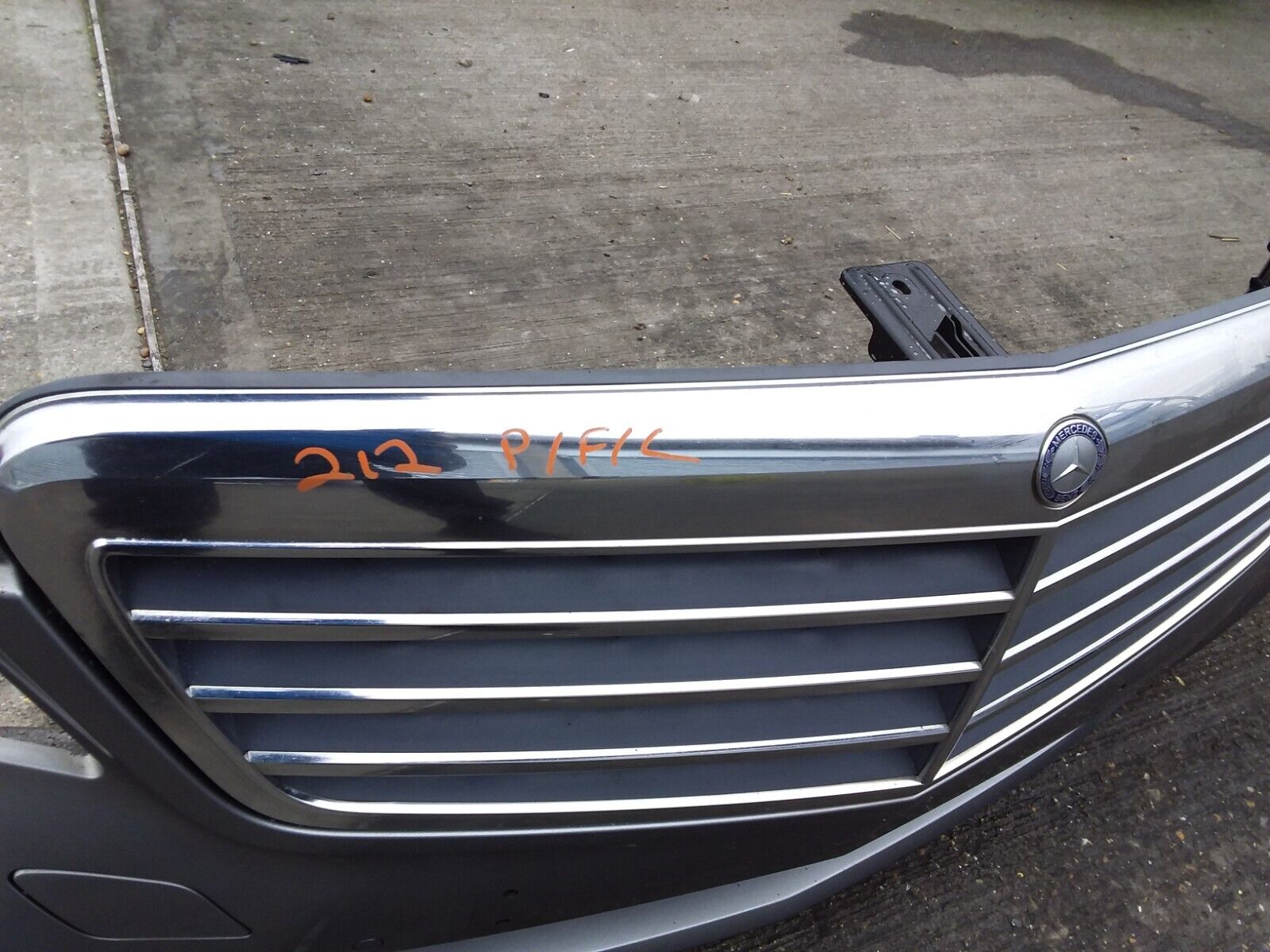 MERCEDES BENZ E CLASS W212 2011-2013 USED FRONT BUMPER COMPLETE SILVER PFL