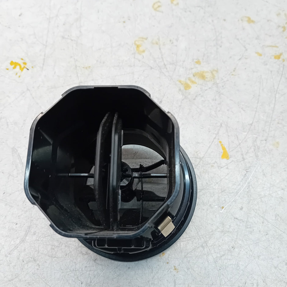 MERCEDES BENZ E-CLASS W213 DASHBOARD AIR VENT 2016-20 A2138308000 FM001188